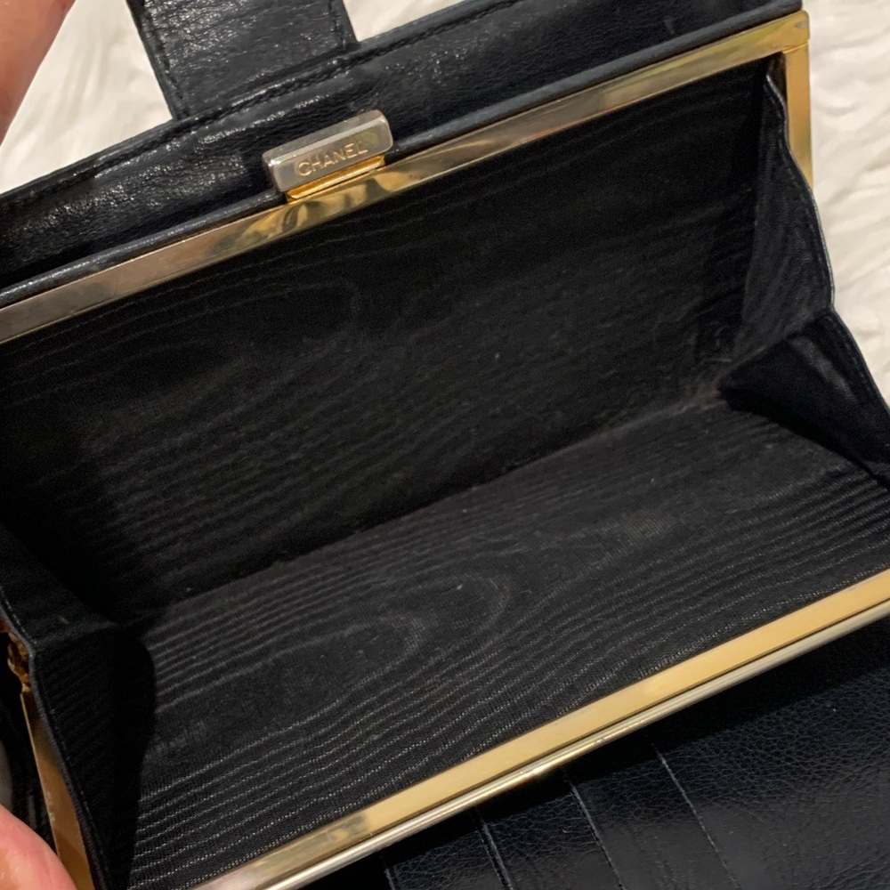 Chanel Iconic Interlocking Cc Caviar Textured Bla… - image 8